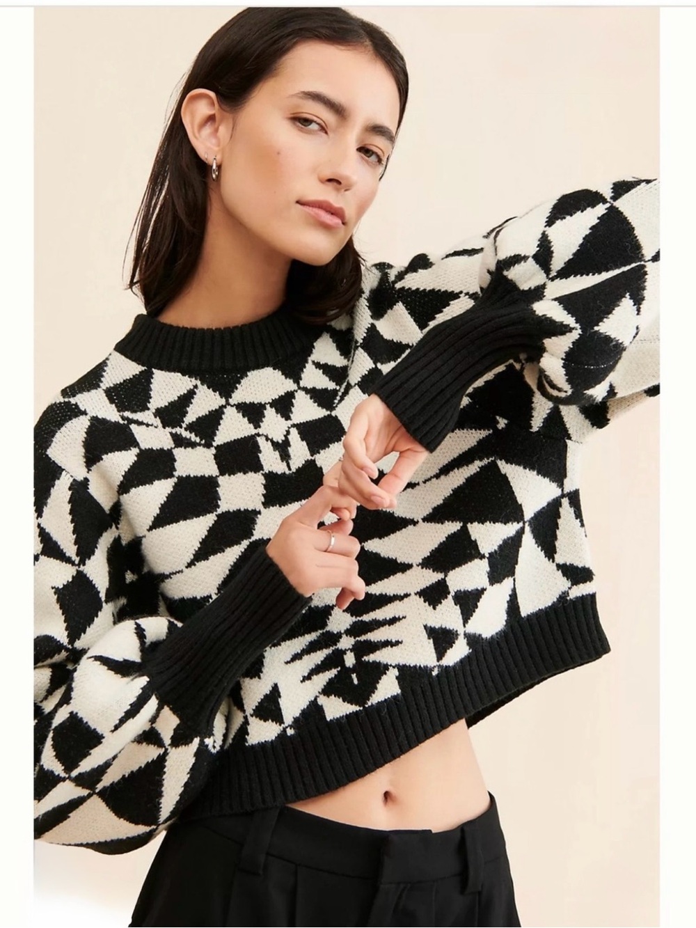 FARM RIO Black Heart Deco Knit
Sweater Size L